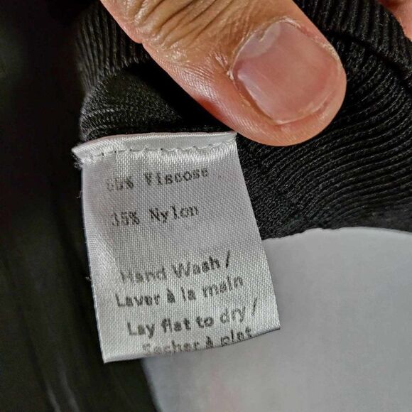 Lightly Used: Hillary Mc Millan black knit stretch Dize M. - Picture 3 of 10